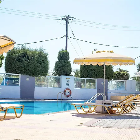 Ξενοδοχείο με διαμερίσματα μαρούλα στούντιο 2*