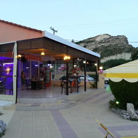 μαρούλα στούντιο