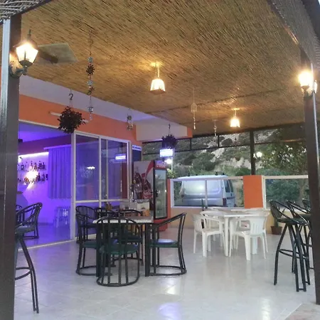 μαρούλα στούντιο Ξενοδοχείο με διαμερίσματα Φαληράκι